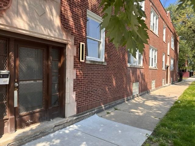 9038 9038 South Langley Avenue1D #9038-1D - Photo 2 of 19