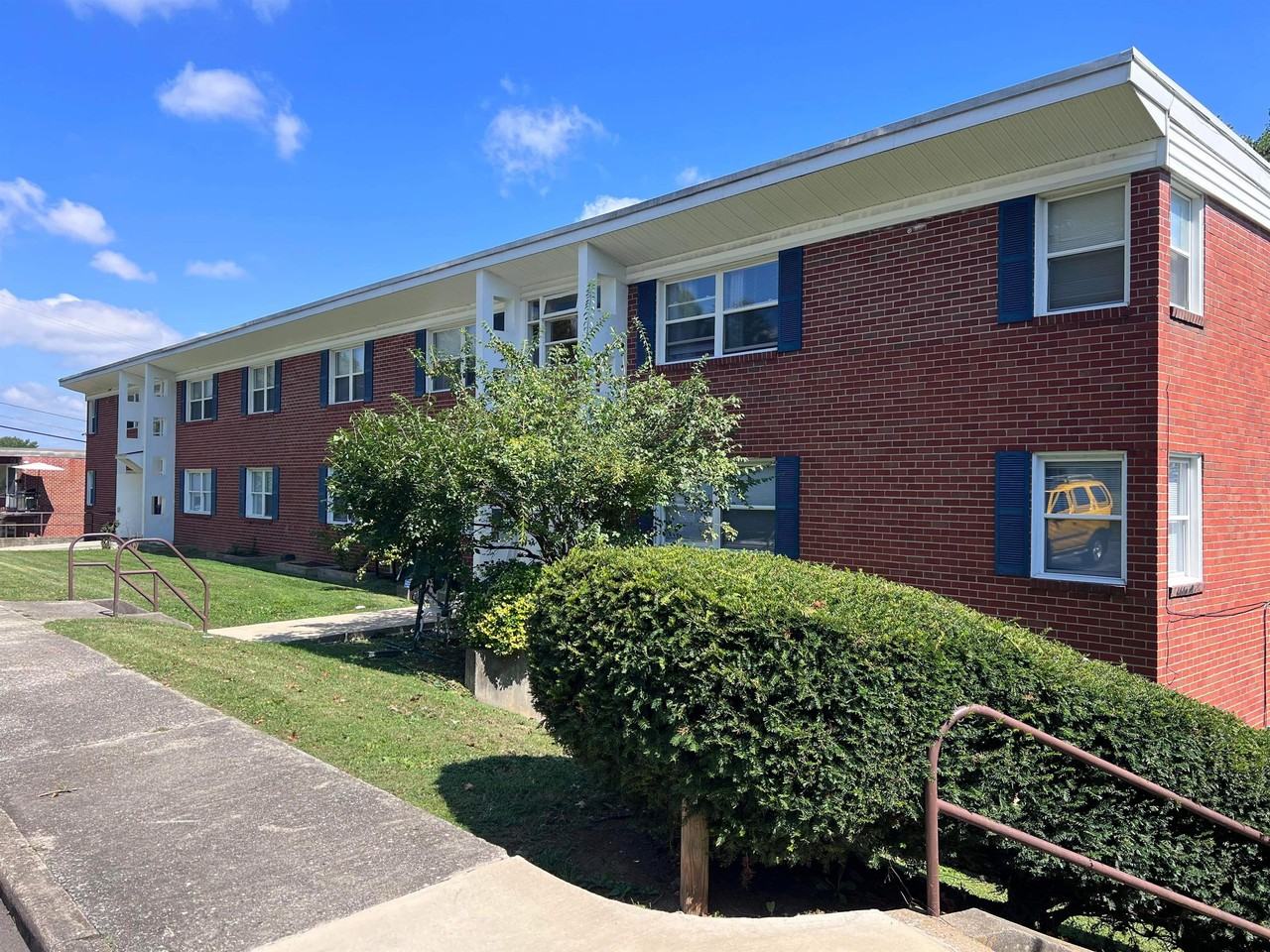 170 Mesa LaneBuilding 5 #5-204 - Photo 6 of 8