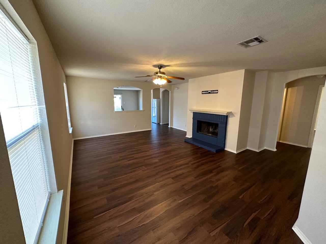 206 Brentwood Dr #1 - Photo 3 of 15