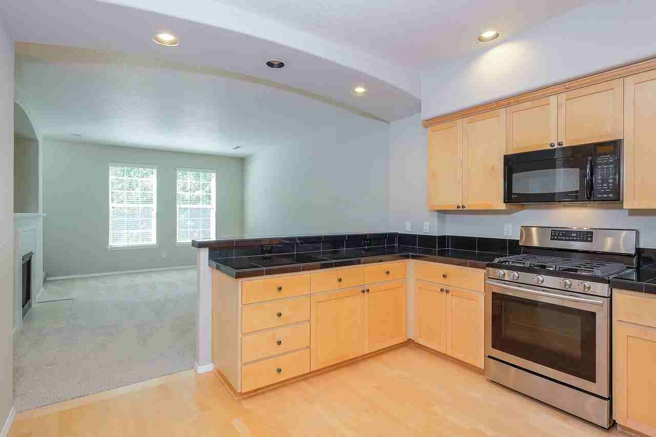 5809 Ne Orenco Gardens Dr #1 - Photo 2 of 25