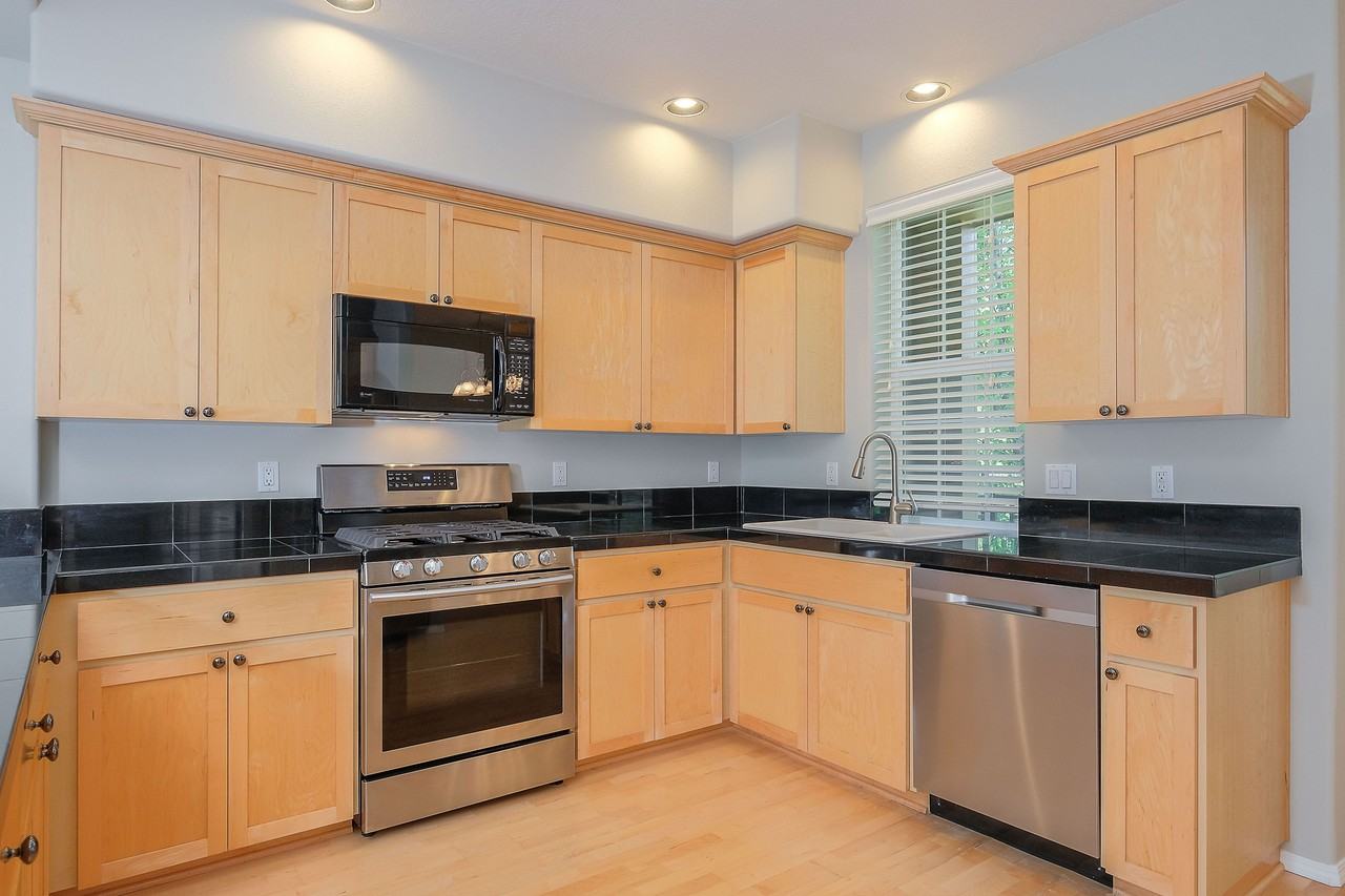 5809 Ne Orenco Gardens Dr #1 - Photo 3 of 25