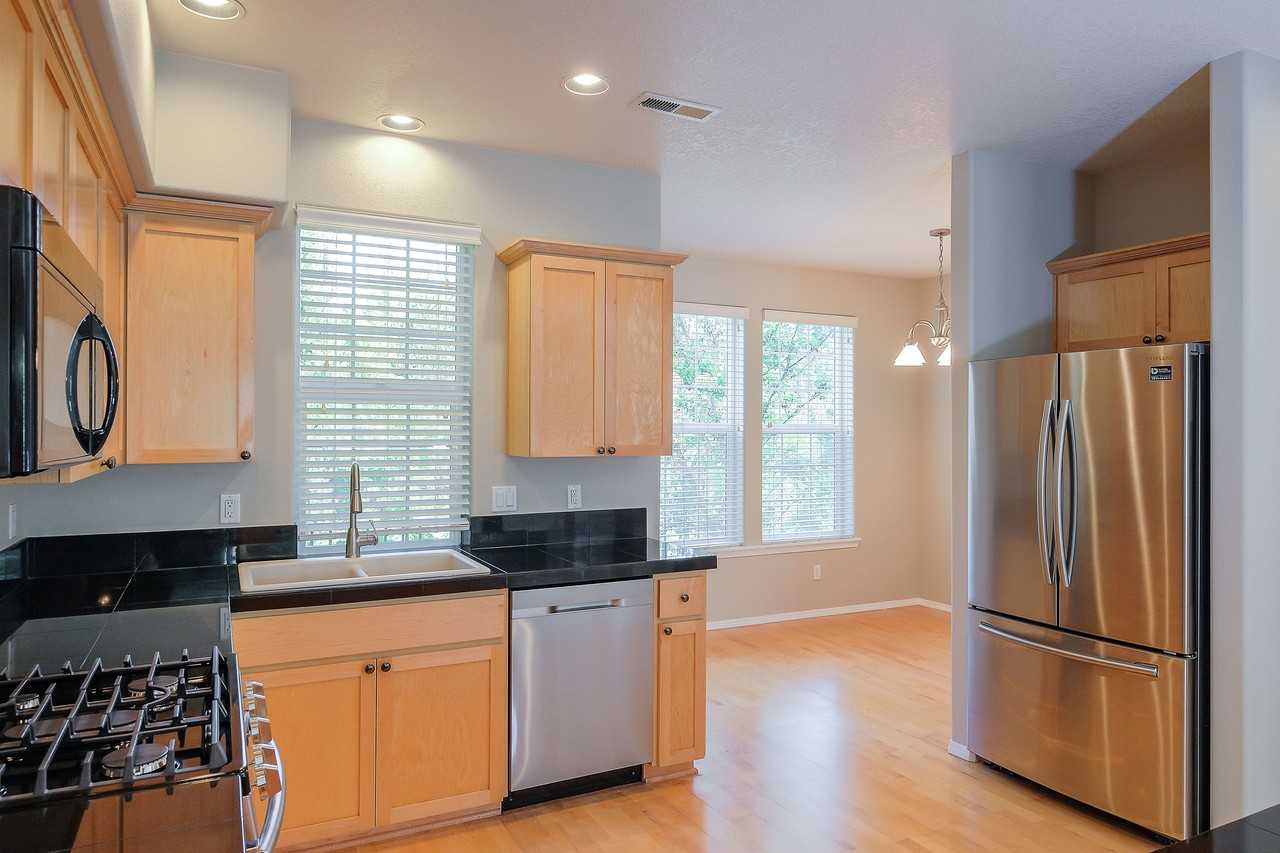 5809 Ne Orenco Gardens Dr #1 - Photo 4 of 25