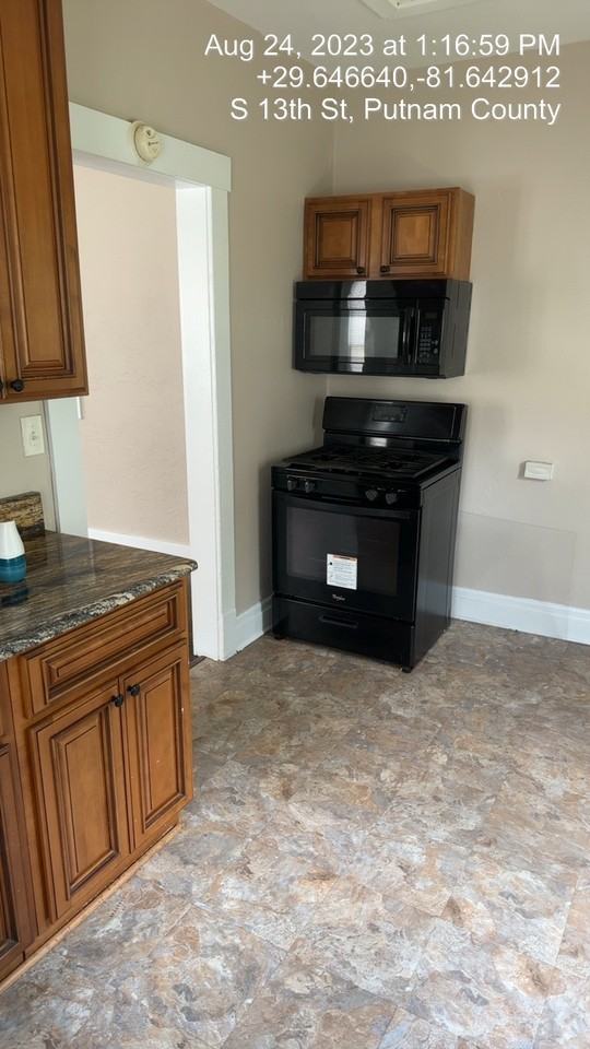 208 South 13th Street - Photo 4 of 10