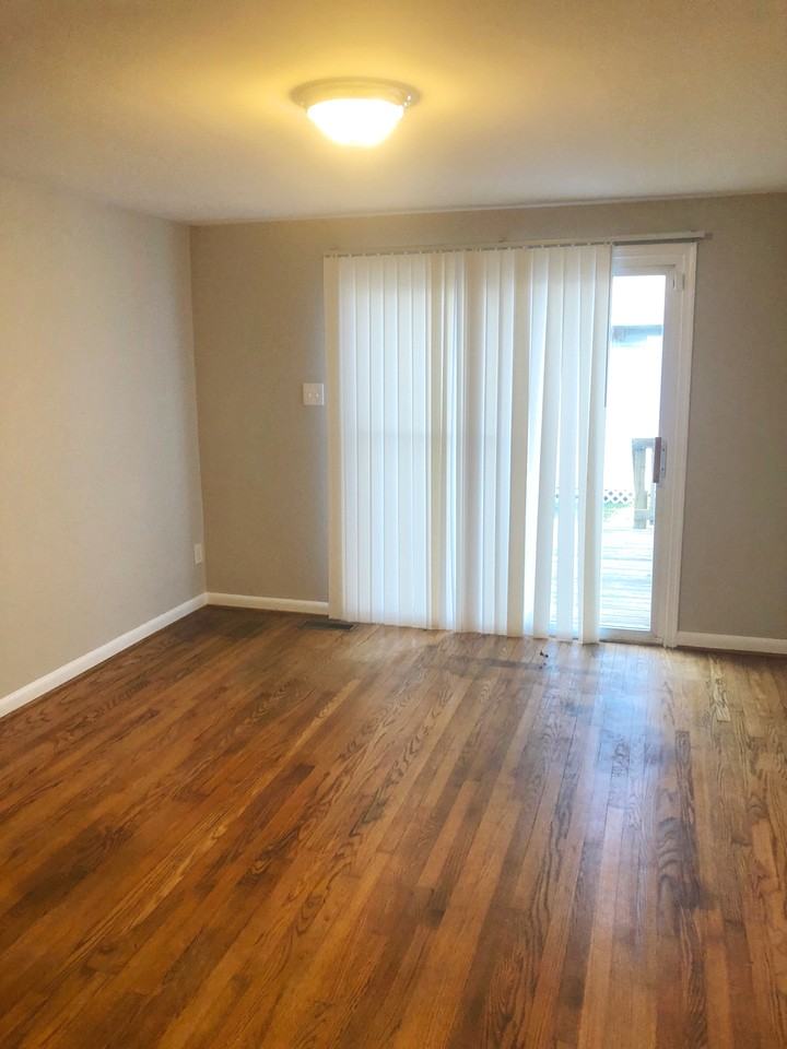 3522 Oak Dr #1 - Photo 3 of 8