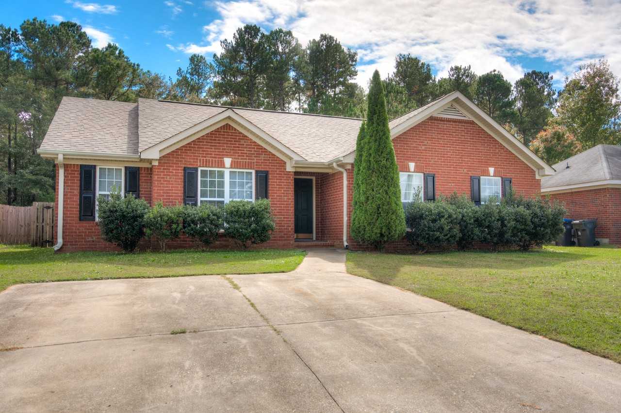 4526 Pineview Ln #1 - Photo 3 of 29