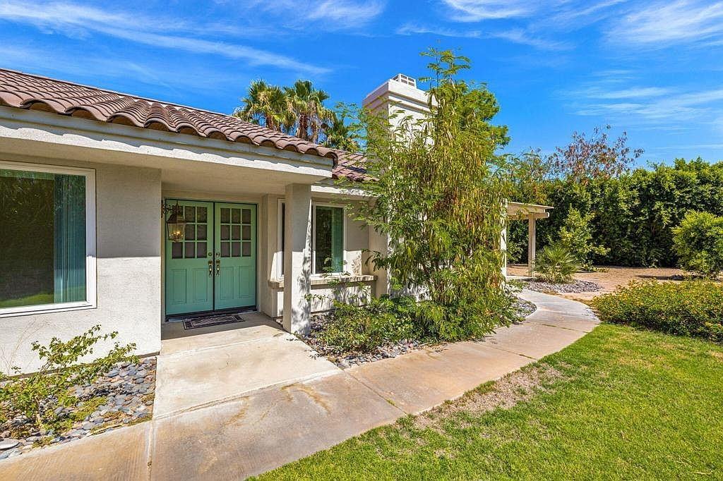 43520 Via Magellan Dr #SFR - Photo 3 of 46