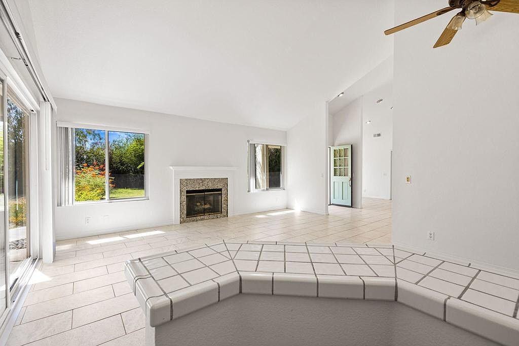 43520 Via Magellan Dr #SFR - Photo 7 of 46