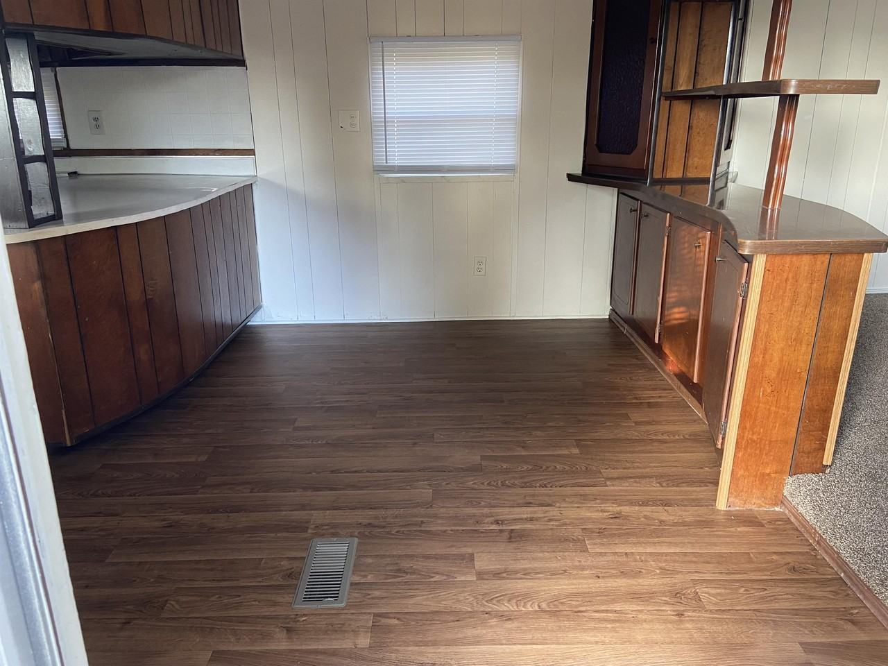 3848 Blue Water Rd - Photo 2 of 4