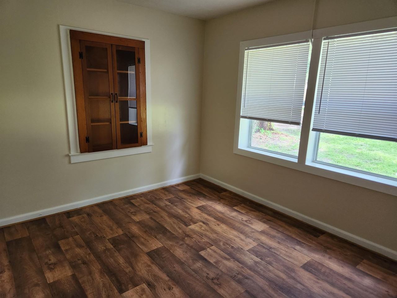2924 Hampton St - Photo 7 of 11