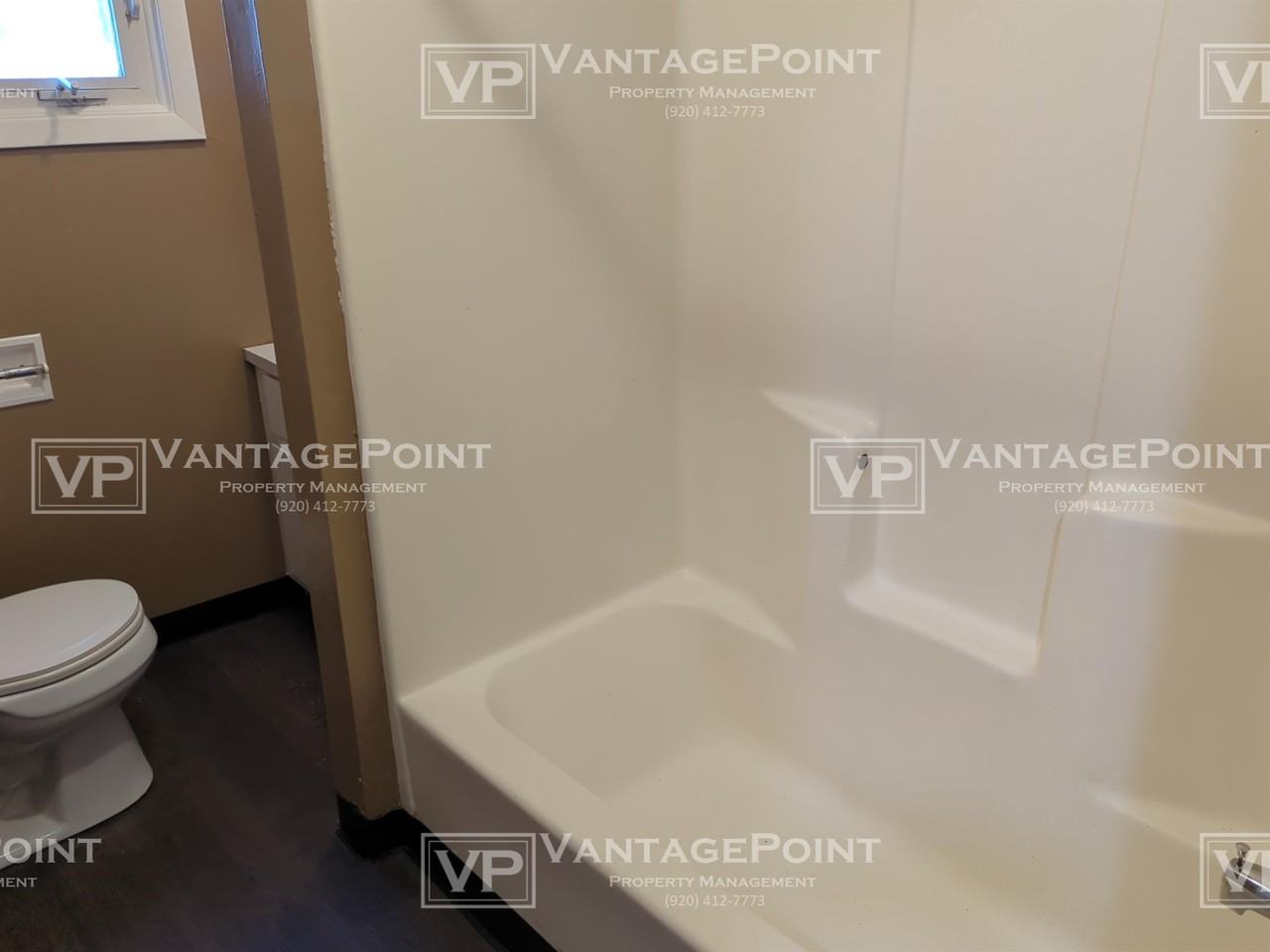 1527 1/2 N Alvin St - Photo 4 of 11