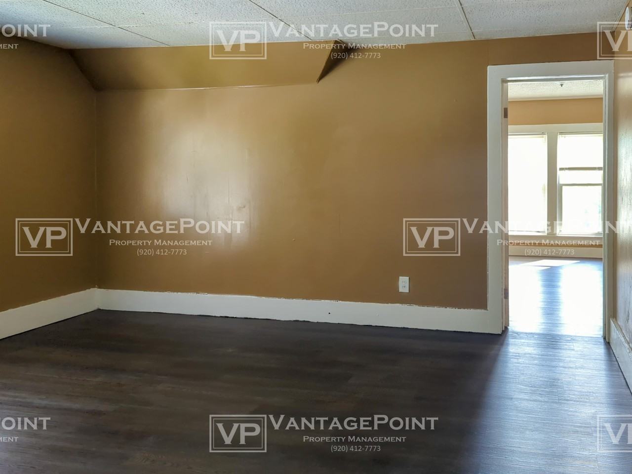 1527 1/2 N Alvin St - Photo 5 of 11