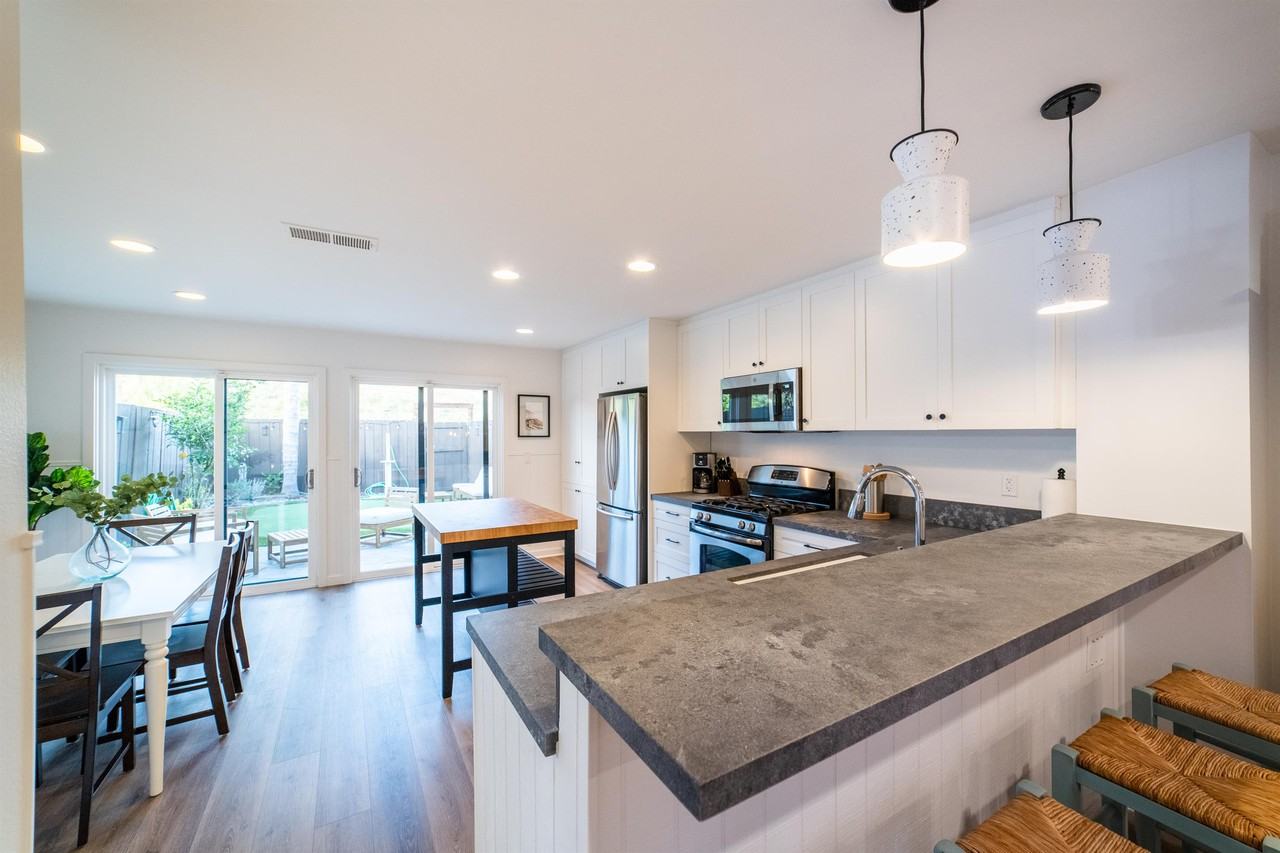 2465 Caminito Ocean Cv #1 - Photo 5 of 34