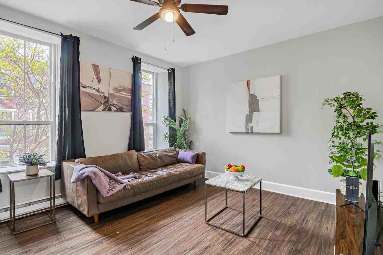 261 Cumberland St #2 - Photo 3 of 7