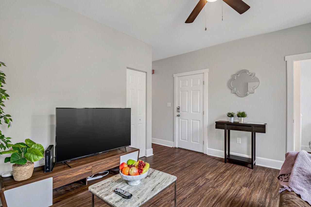 261 Cumberland St #2 - Photo 2 of 7