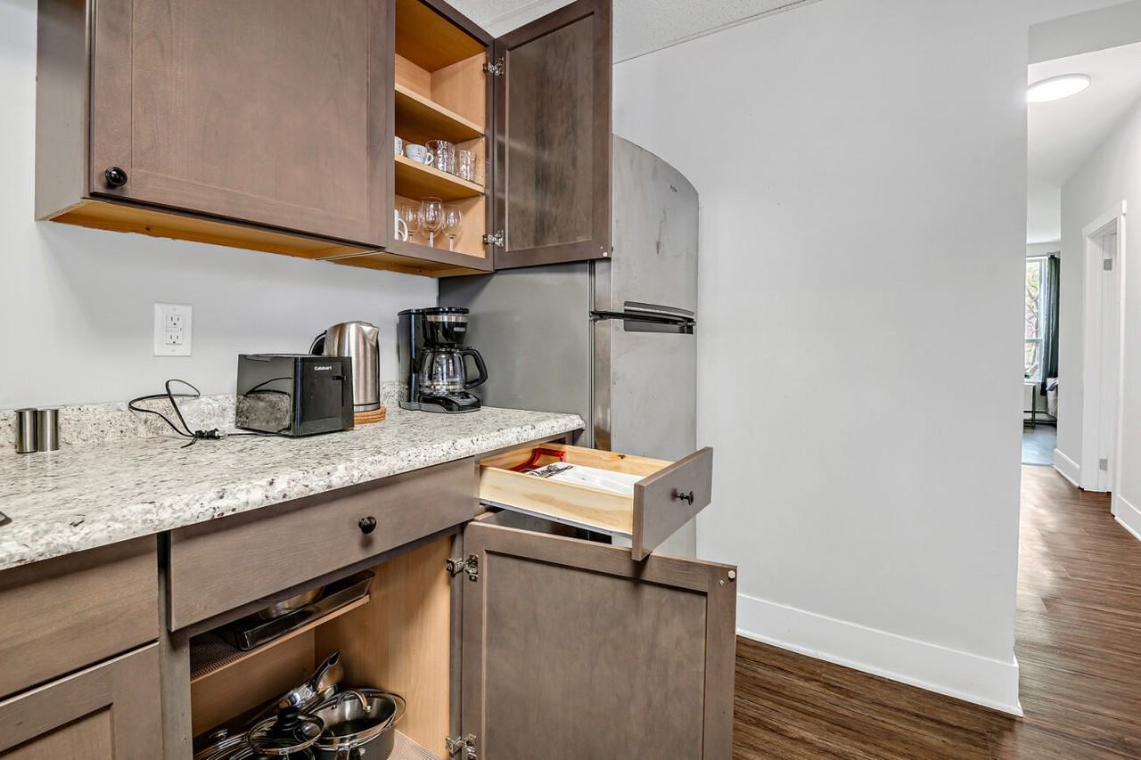 261 Cumberland St #2 - Photo 5 of 7