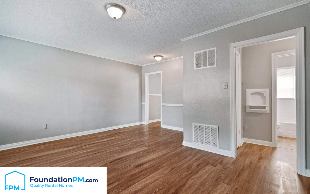 1411 Semmes St #1 - Photo 5 of 10
