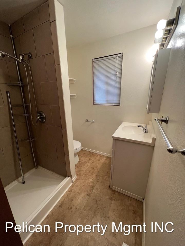 2111 Van Camp St #106 - Photo 6 of 12
