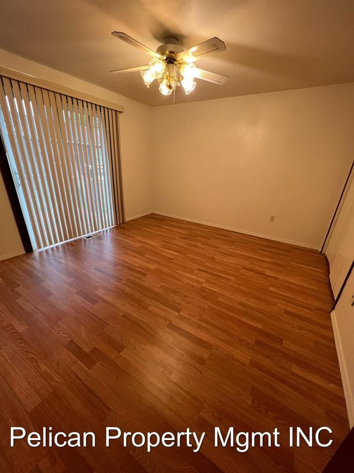 2111 Van Camp St #106 - Photo 7 of 12