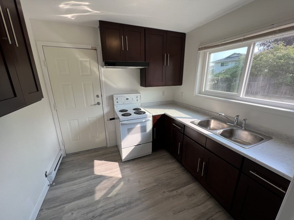 6142 Brickyard Rd Lowr - Photo 2 of 12