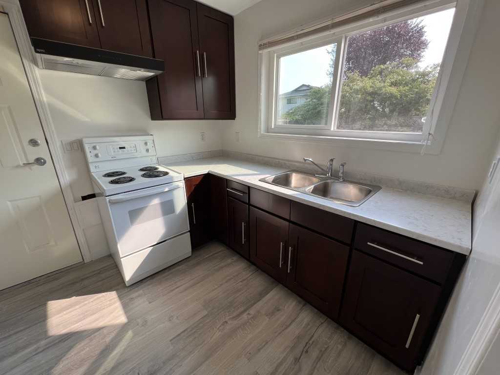 6142 Brickyard Rd Lowr - Photo 3 of 12