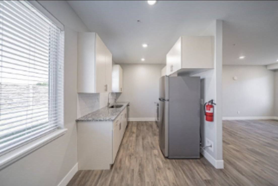 1201 East 7th North #1201 - Photo 3 of 9