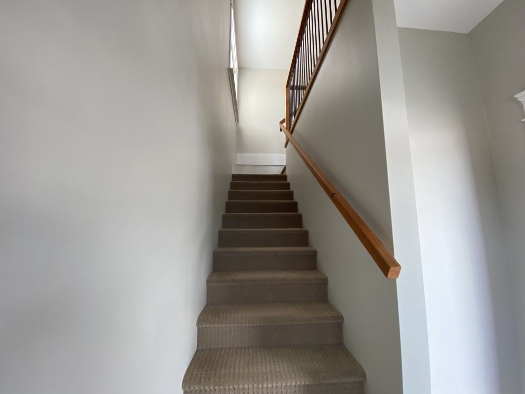 5462 Takala Rd - Photo 3 of 36