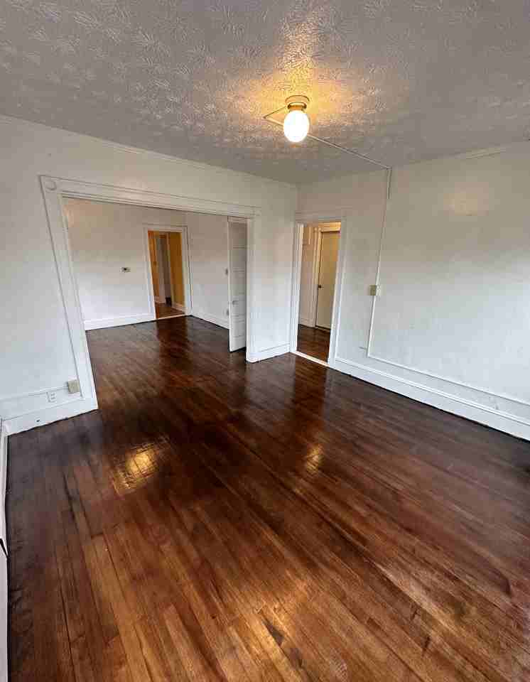 44 Middle St #3 - Photo 3 of 10