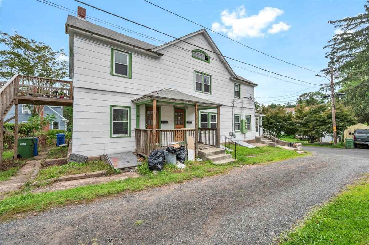 20 Middlesex Avenue Ext 1st Fl #1 - Photo 3 of 21