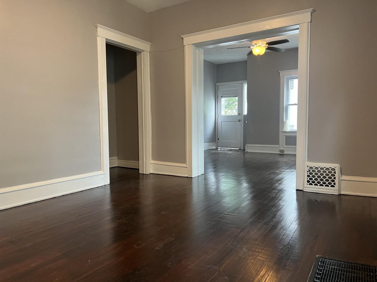 13 Lawn Avenue #13 - Photo 4 of 9