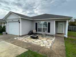 featured image of 1866 Vineyard St #1