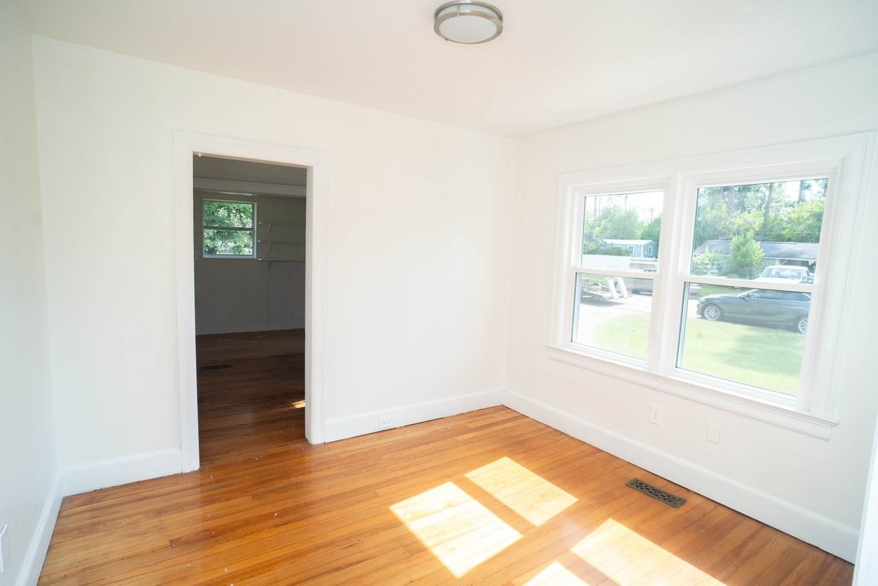 1114 8th Ave #1 - Photo 3 of 50