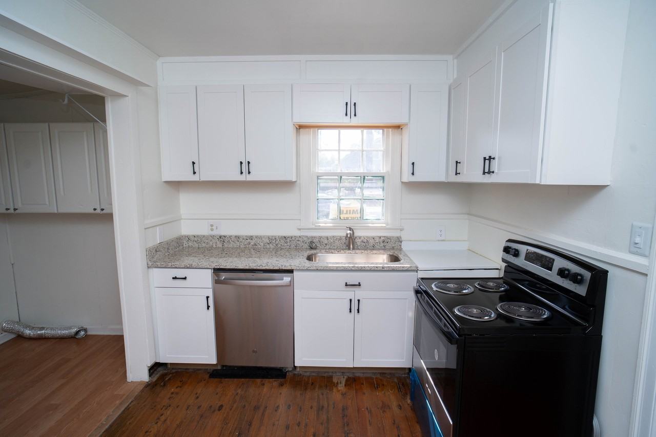 1114 8th Ave #1 - Photo 7 of 50