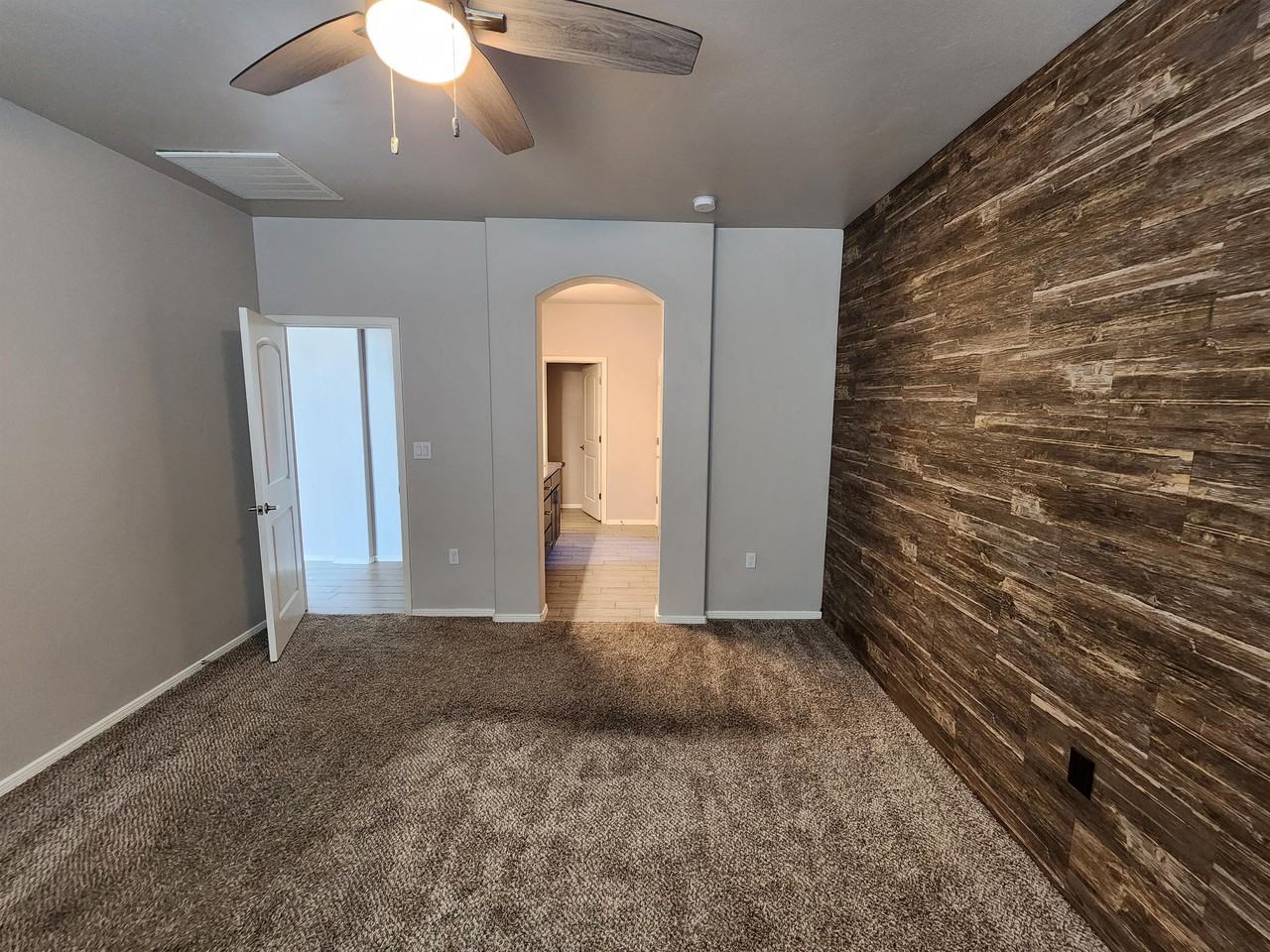 867 Cedar Park Ave #1 - Photo 5 of 10