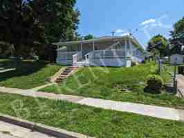 featured image of 326 6th St #1