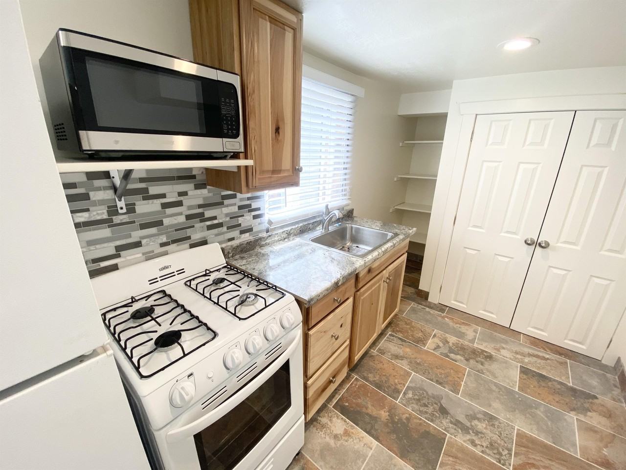 W 950 South St #304 - Photo 5 of 24