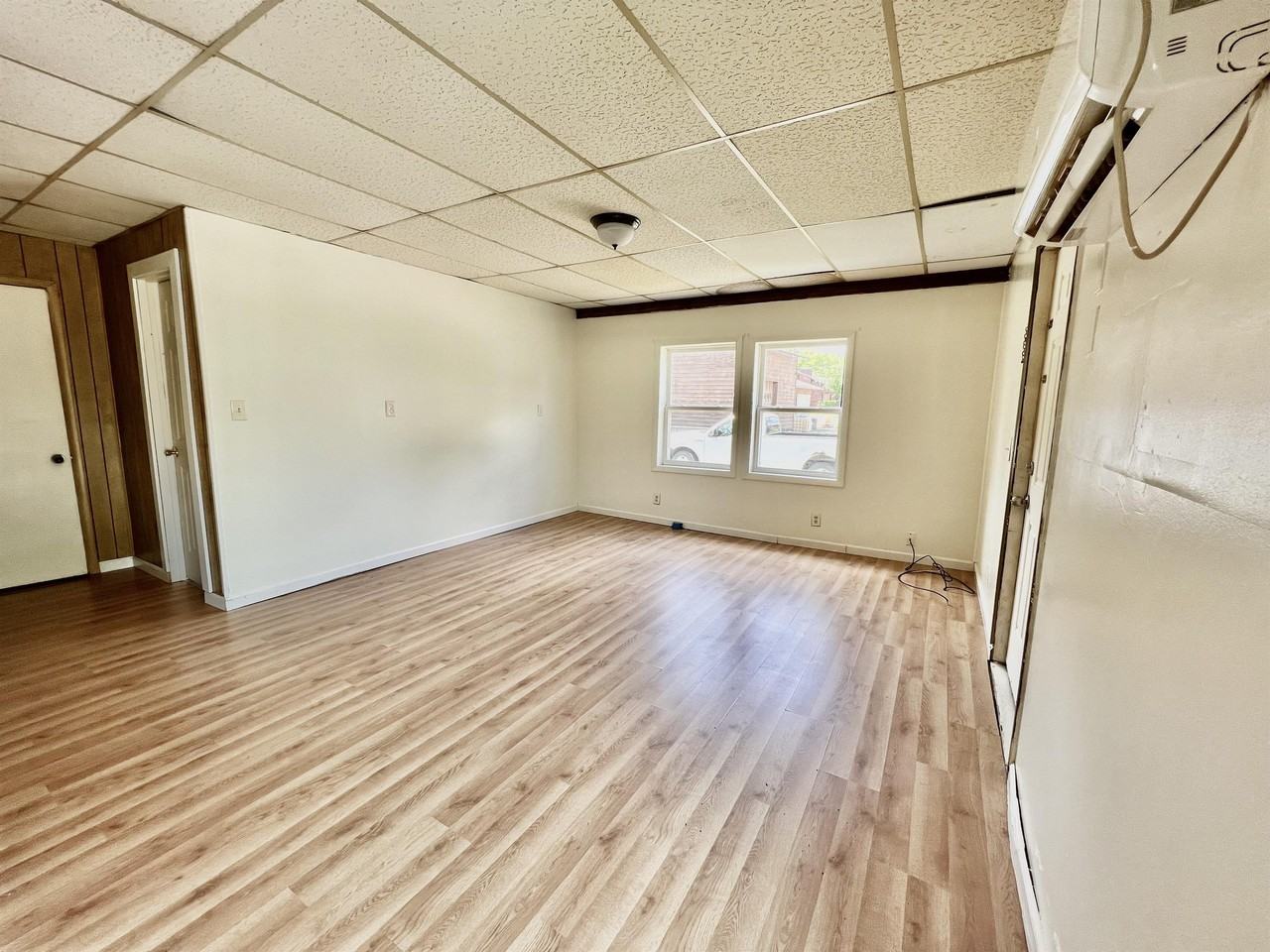 401 W Rolla Rd #B - Photo 4 of 10