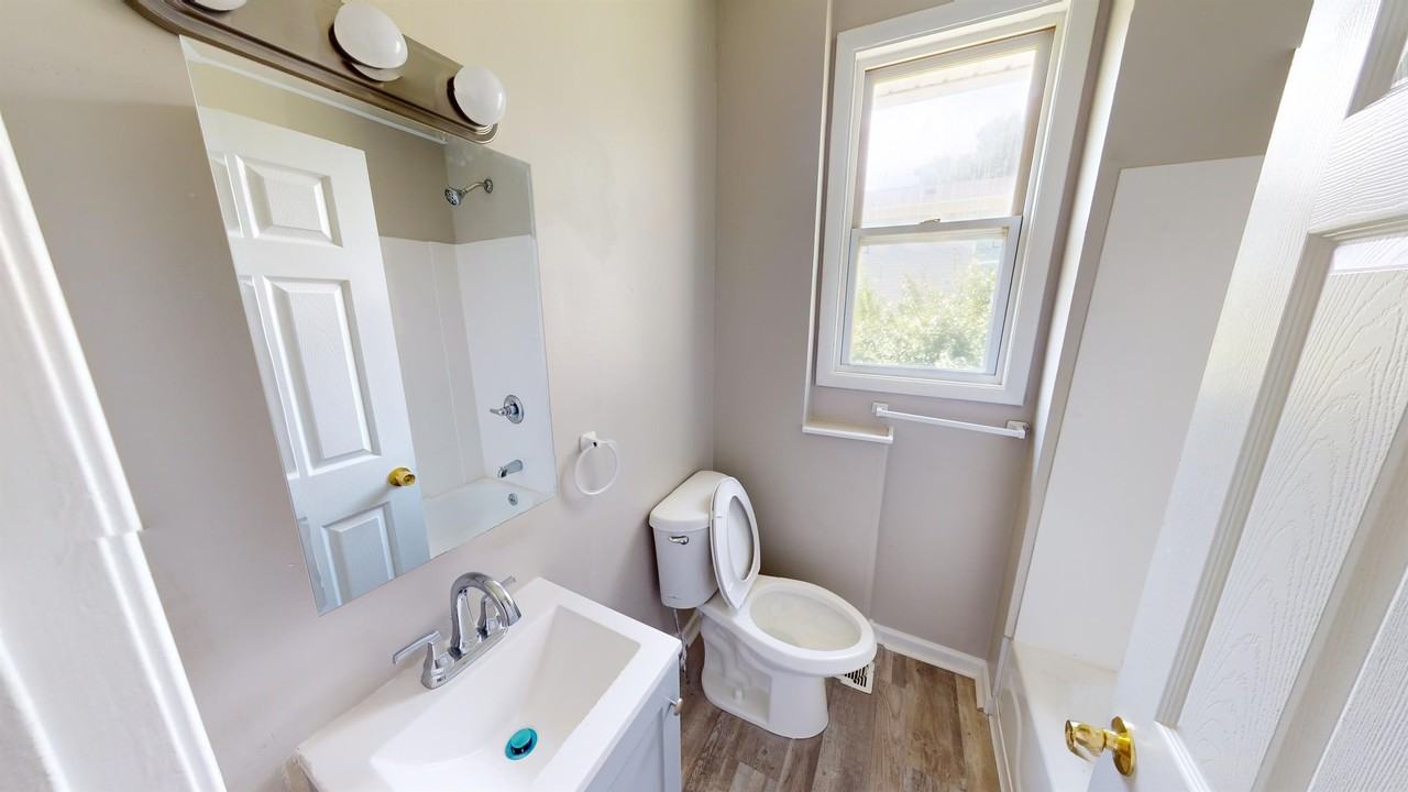 1118 High St #1 - Photo 4 of 7