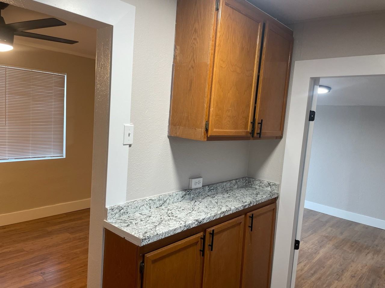 41455/41467 National Trails Highway - D #D - Photo 3 of 8