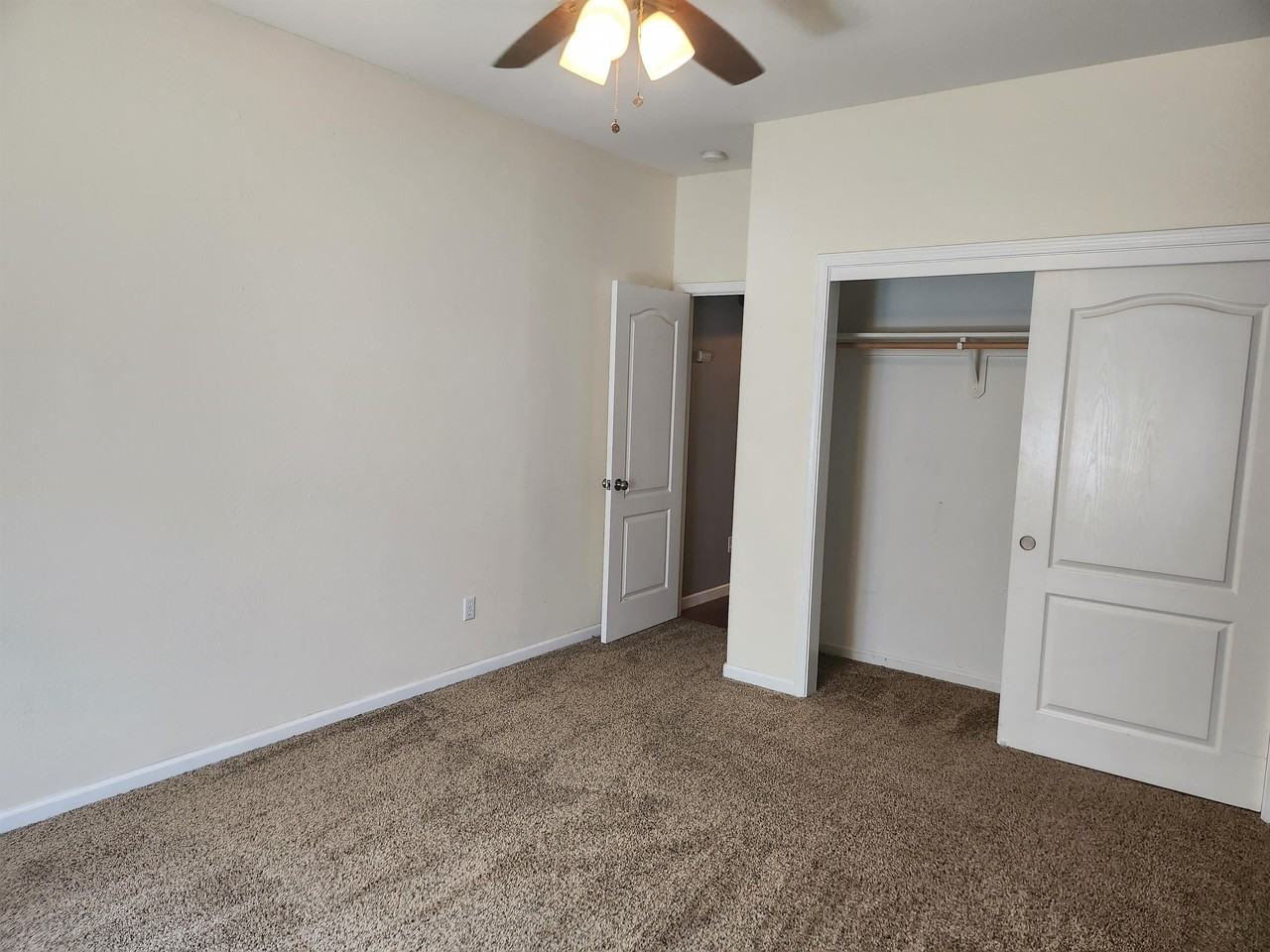 682 W Forest St #1 - Photo 7 of 25