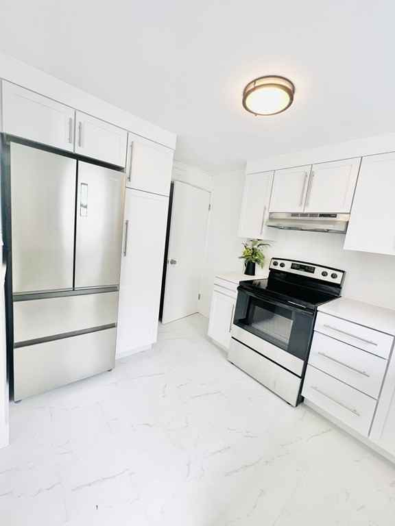 220 Quincy Shore Dr #NA - Photo 2 of 21