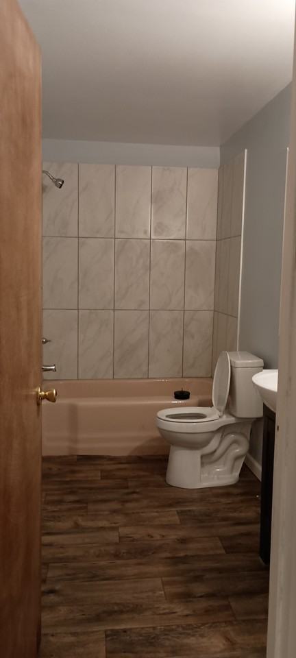 1034 W 1st St #NA - Photo 2 of 15