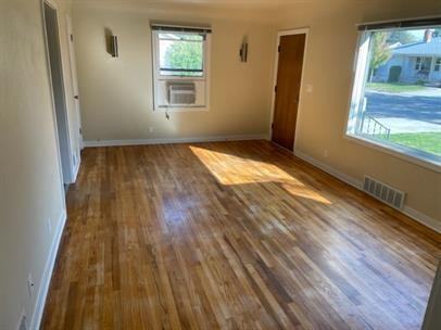 715 S Johnson St - Photo 3 of 27