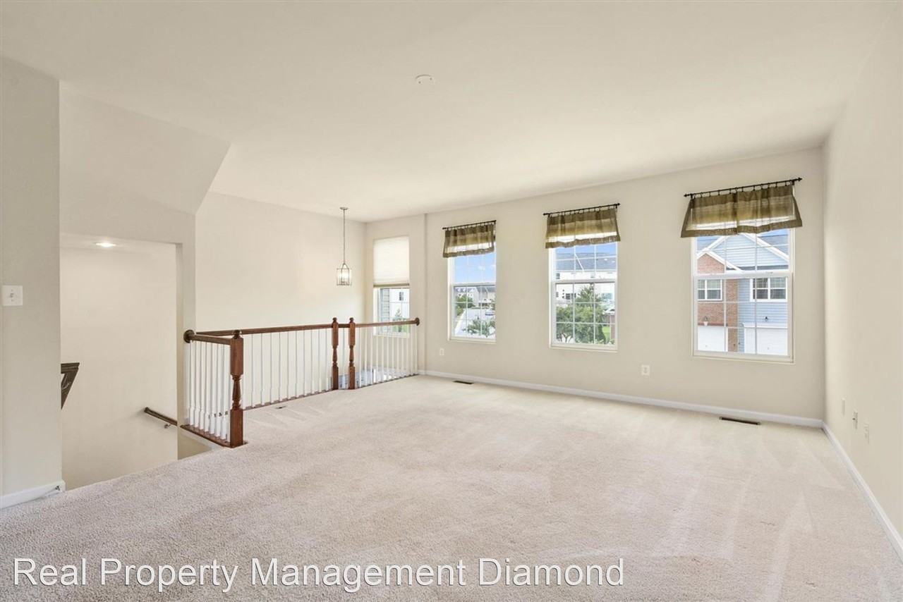 20788 Brunswick Ln - Photo 2 of 34