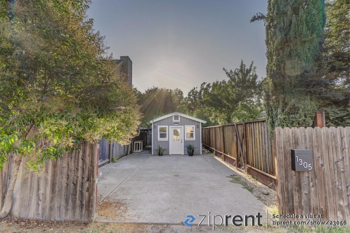 1305 King St - Photo 2 of 13