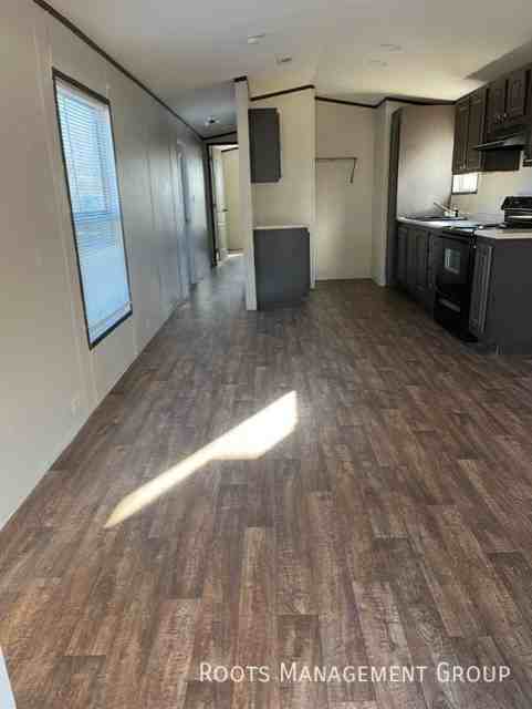 25 Mark Dr - Photo 3 of 9