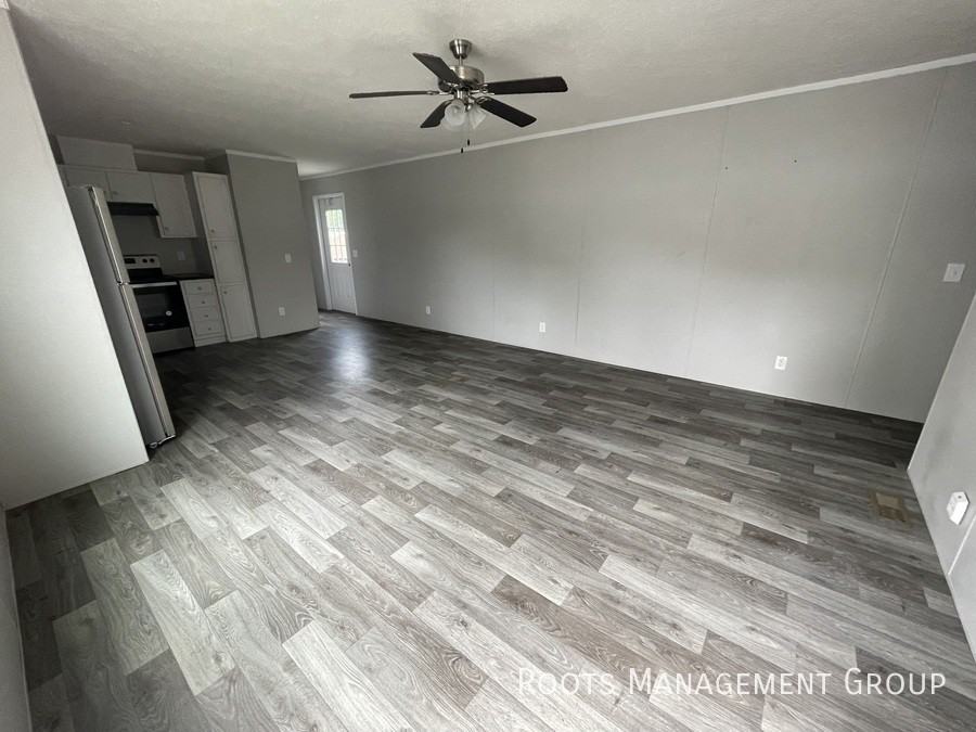 3594 Woodside Dr #76 - Photo 2 of 8
