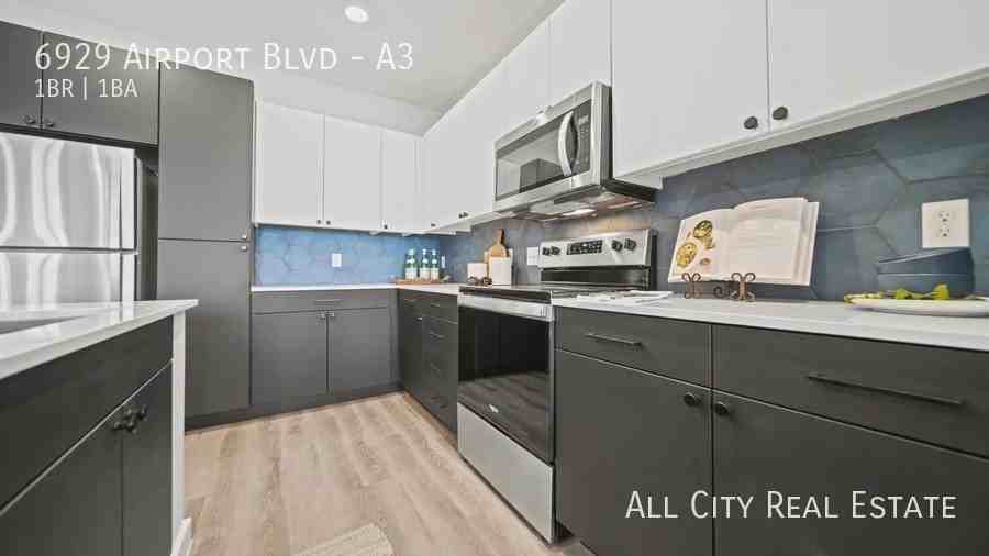 6929 Airport Blvd #A3