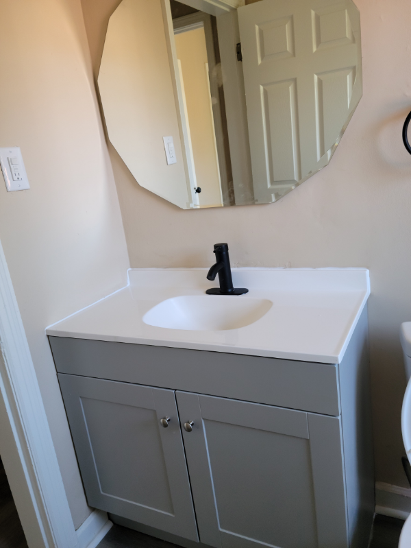 494 S James Rd - Photo 2 of 32