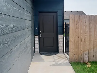 2334 E Cheyenne Ct - Photo 2 of 21