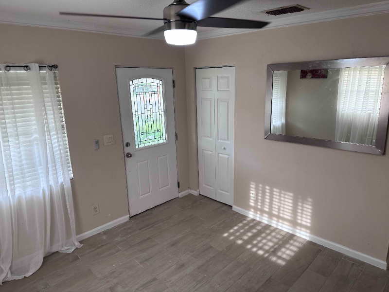 4208 W La Salle St - Photo 2 of 17